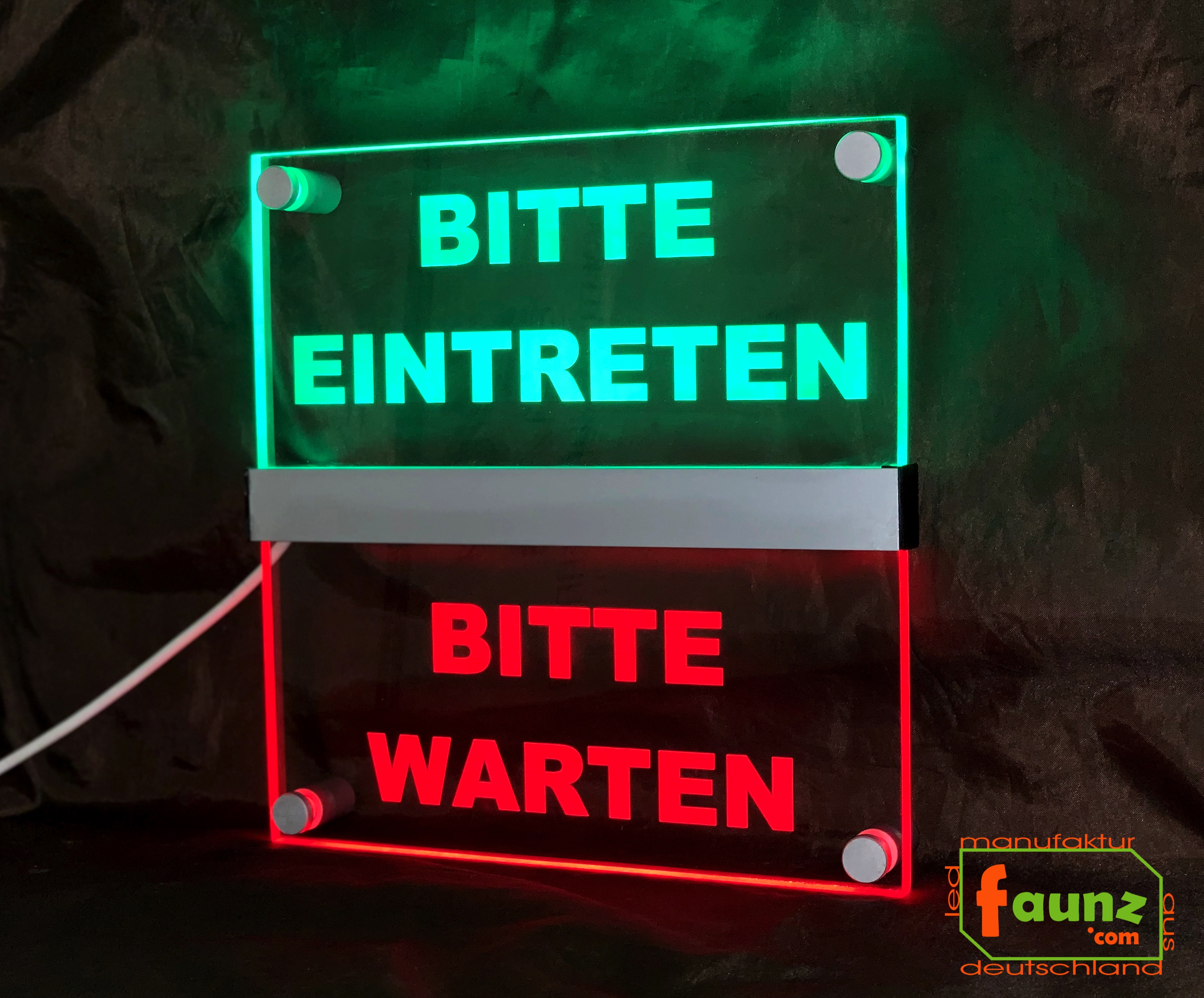 Manufaktur für LED Leuchtschilder - LED Hinweisschild  Bitte  eintreten - Bitte warten , Farbmodi getrennt steuerbar grün - rot.  Wegweiser Leuchtschild Türschild